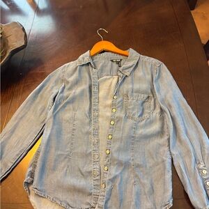 NIC+ZOE Light Blue Denim Shirt